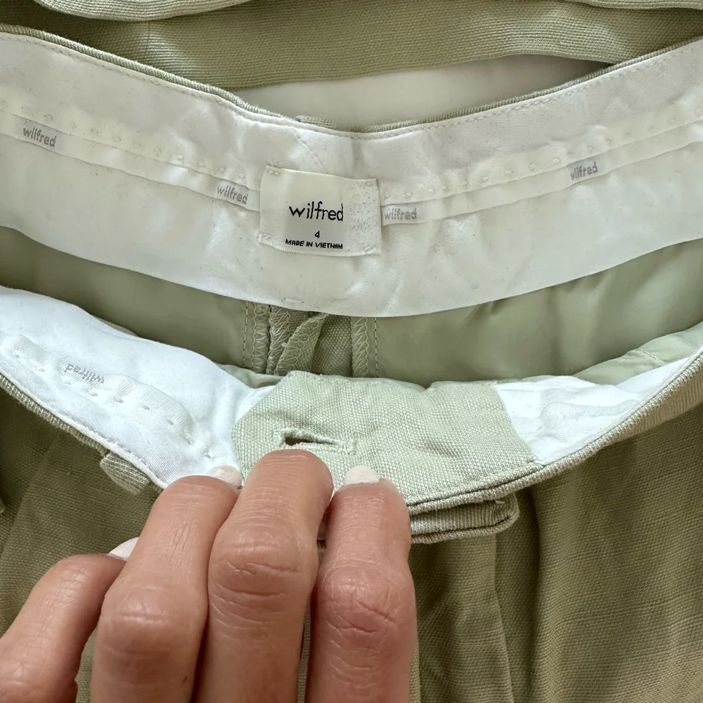 Aritzia Two-Piece Linen Blend Shirt & Shorts Set in Sage Green